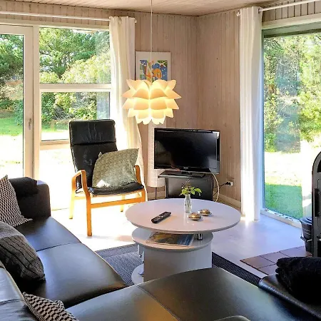 Feriehus Peaceful Holiday In Bl Vand Near Sea